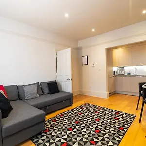 https://nova-stays.brighton-hotels-england.com